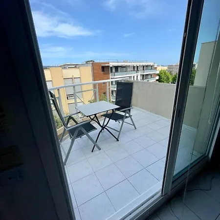 Immeuble Turquoise Apartament